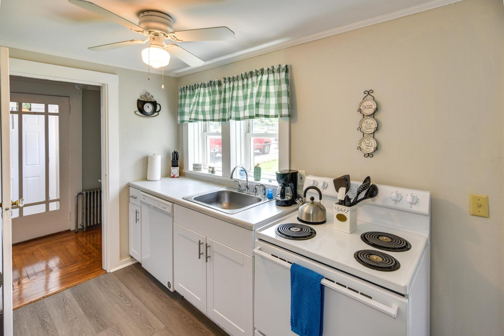 Newport House Less Than 3 Mi To Beaches And Bowens Wharf! Exterior foto